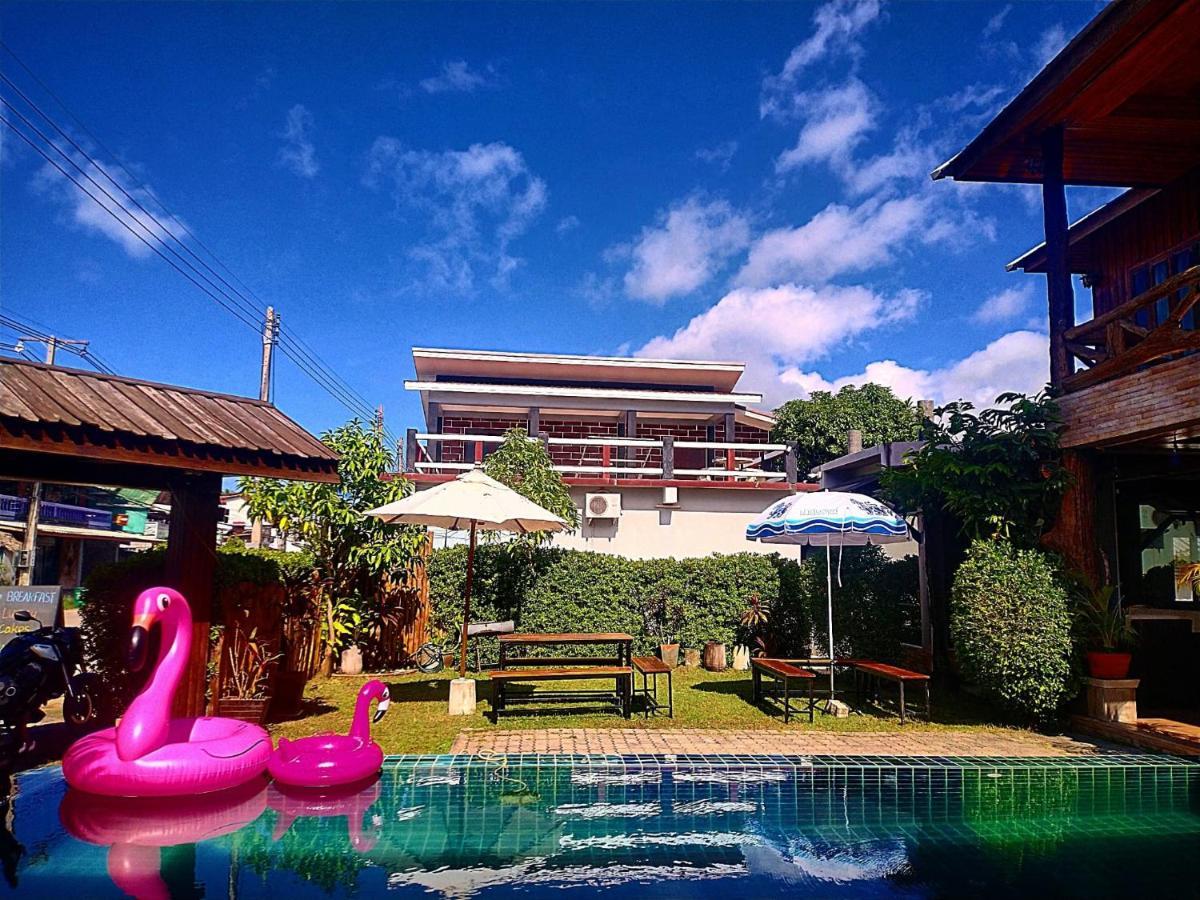 Billabong Hotel And Cafe Baan Tai Extérieur photo