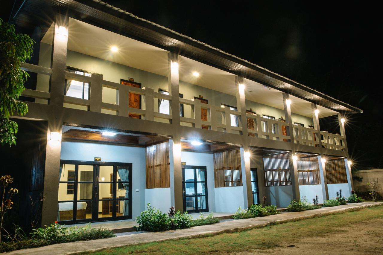 Billabong Hotel And Cafe Baan Tai Extérieur photo