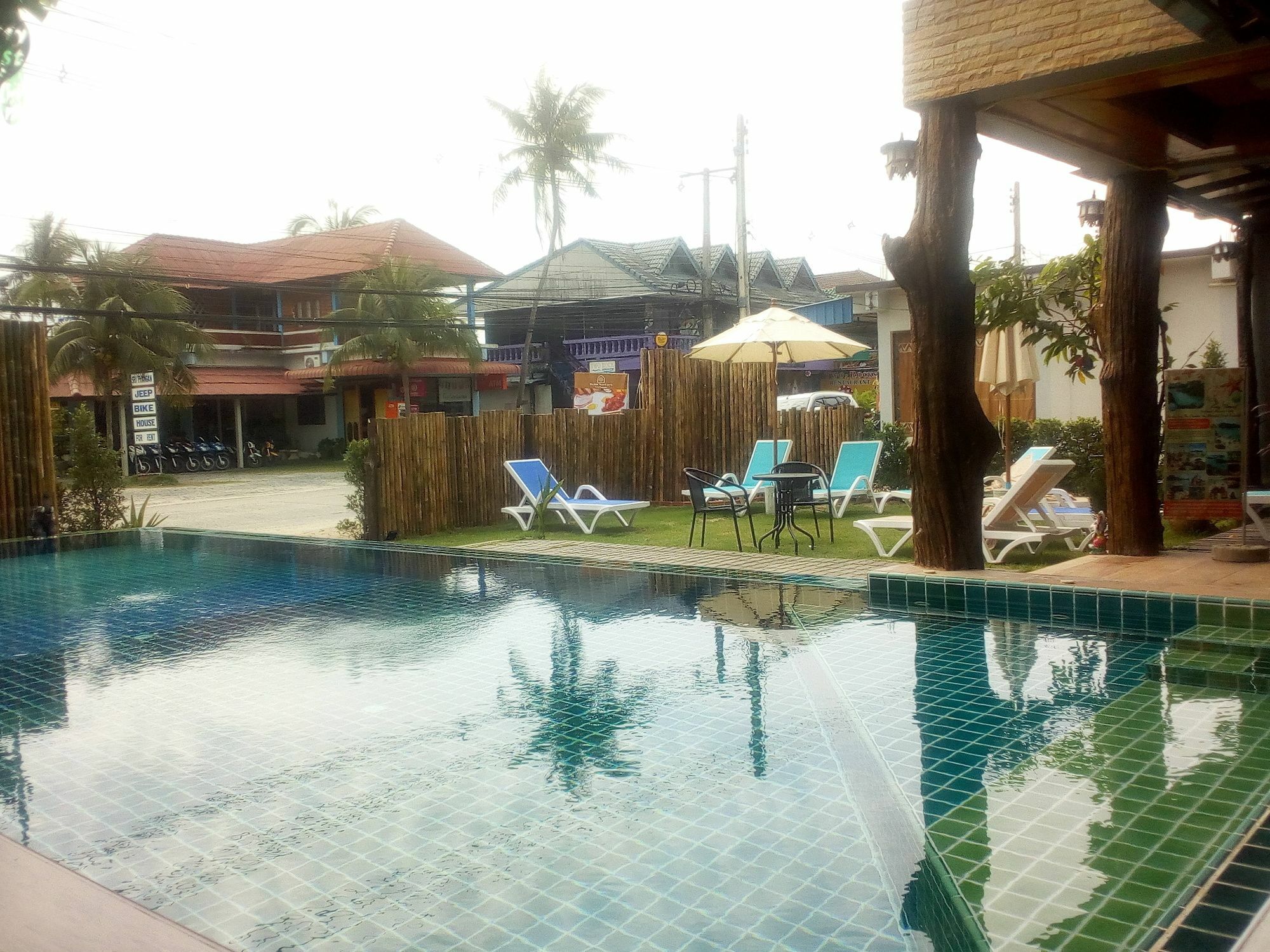 Billabong Hotel And Cafe Baan Tai Extérieur photo
