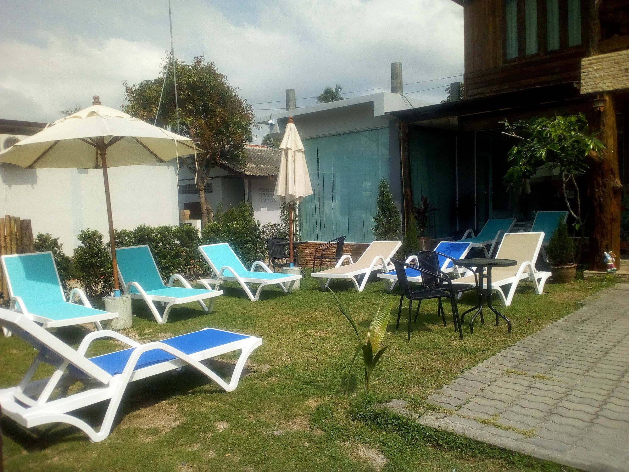 Billabong Hotel And Cafe Baan Tai Extérieur photo